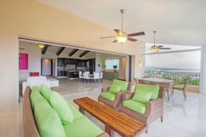 Beautiful 4 Bedroom Condo